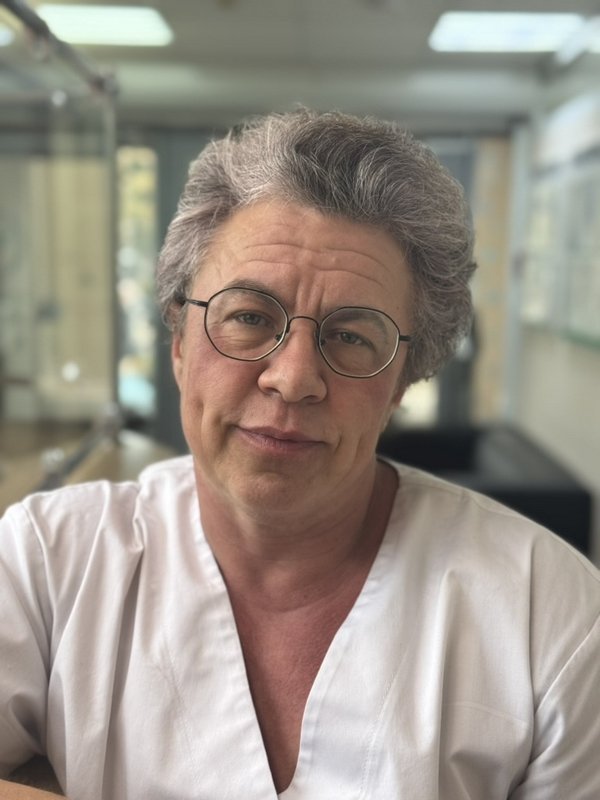 Бондарь Ирина Васильевна — врач стоматолог-ортодонт